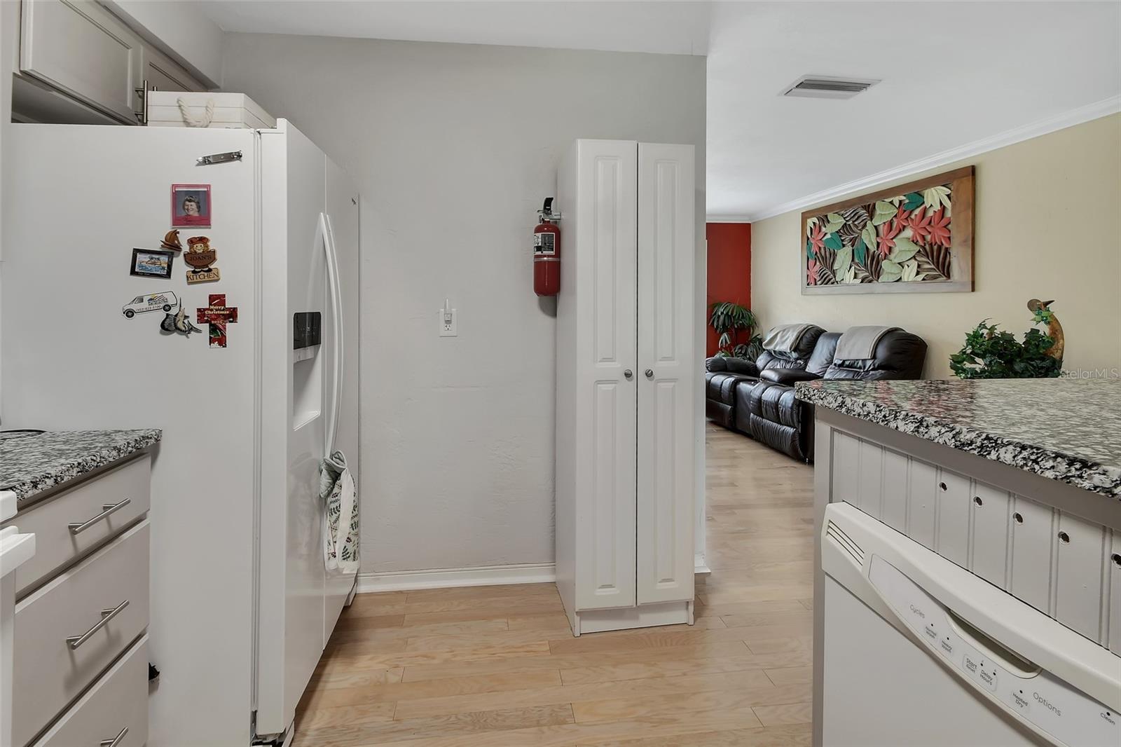 1610 JUNO TRL, ASTOR, FL — photo 11