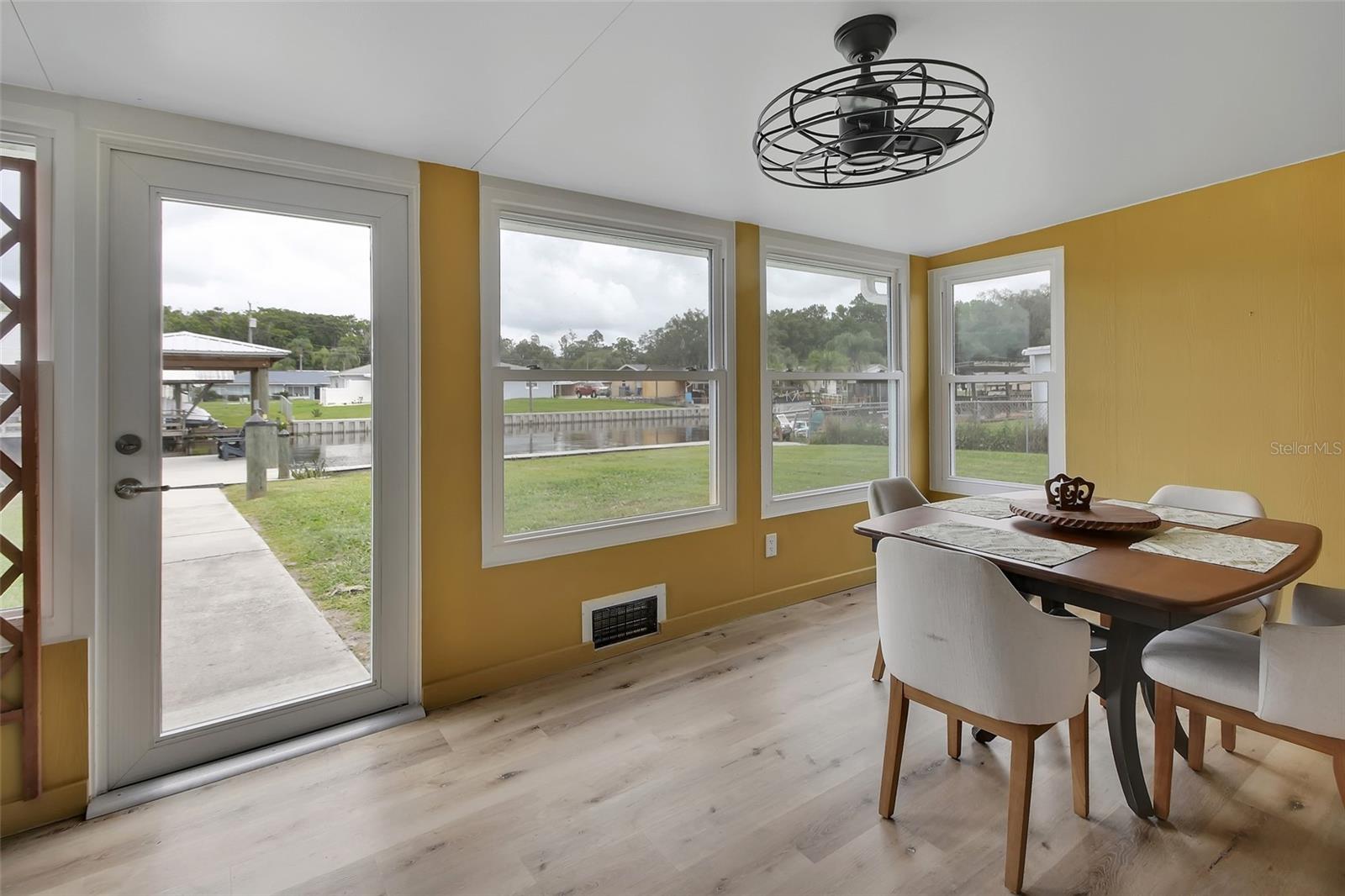 1610 JUNO TRL, ASTOR, FL — photo 12