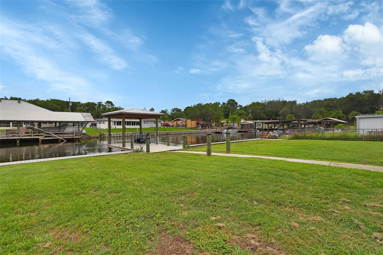 1610 JUNO TRL, ASTOR, FL — photo 27