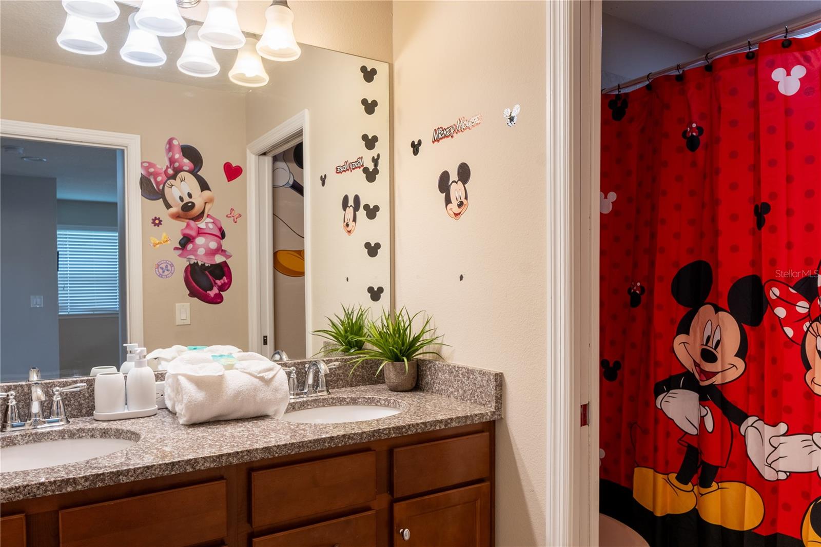 8894 GENEVE CT, KISSIMMEE, FL — photo 13
