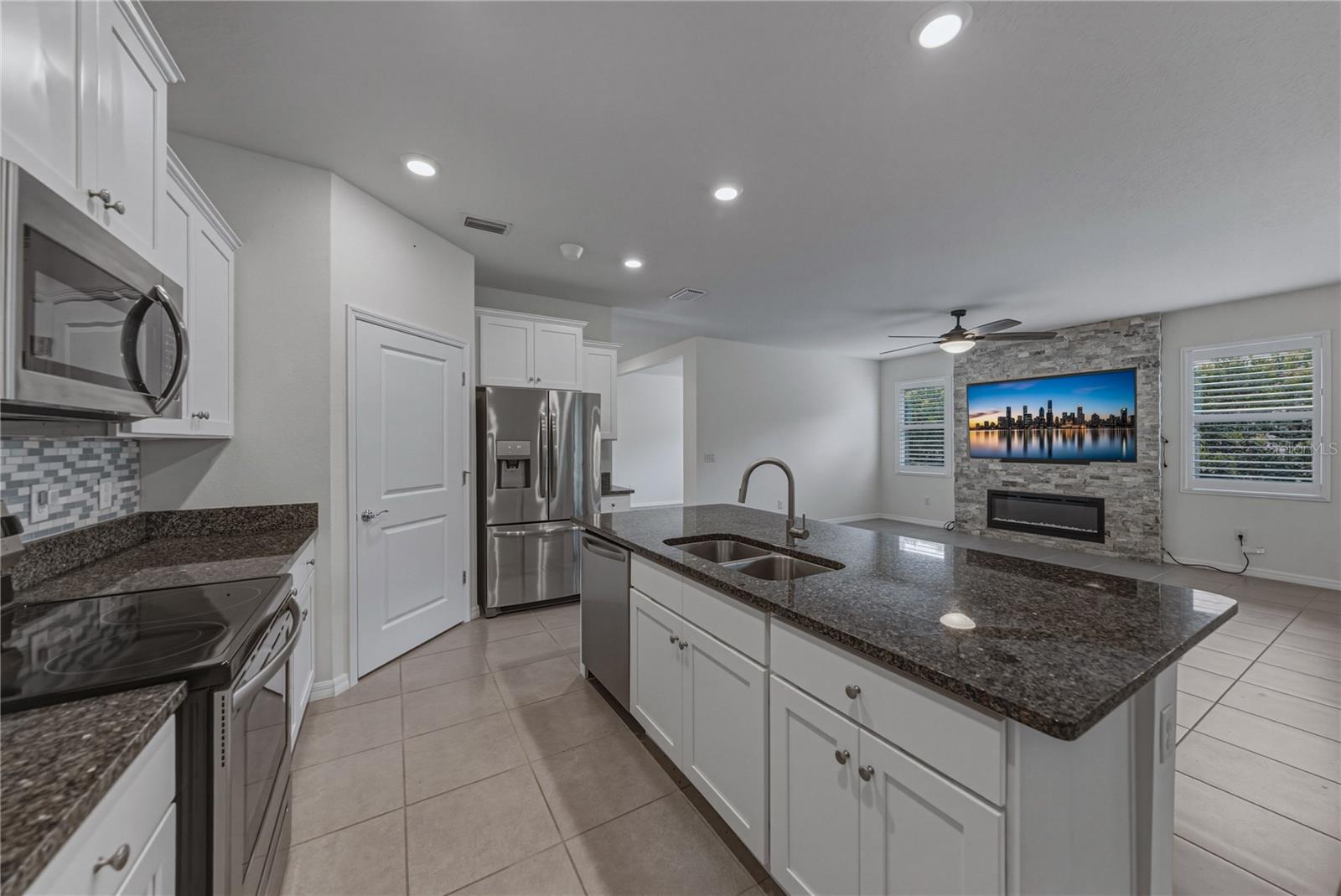 12322 EASTPOINTE DR, DADE CITY, FL — photo 17