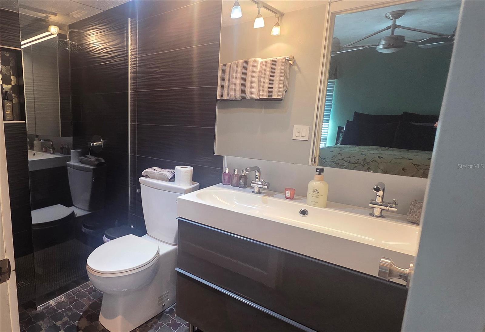 221 DADE AVE, SARASOTA, FL — photo 20