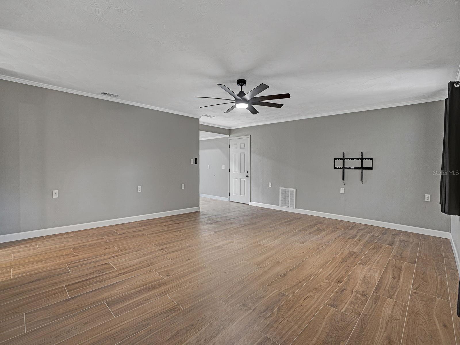 8310 LIMAN DR, NEW PORT RICHEY, FL — photo 4