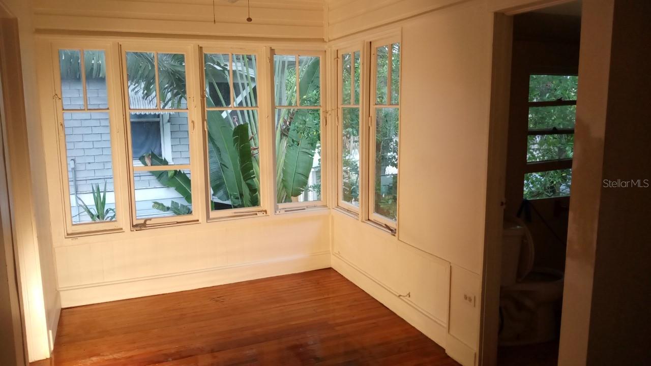 750 7TH AVE N, ST PETERSBURG, FL — photo 3