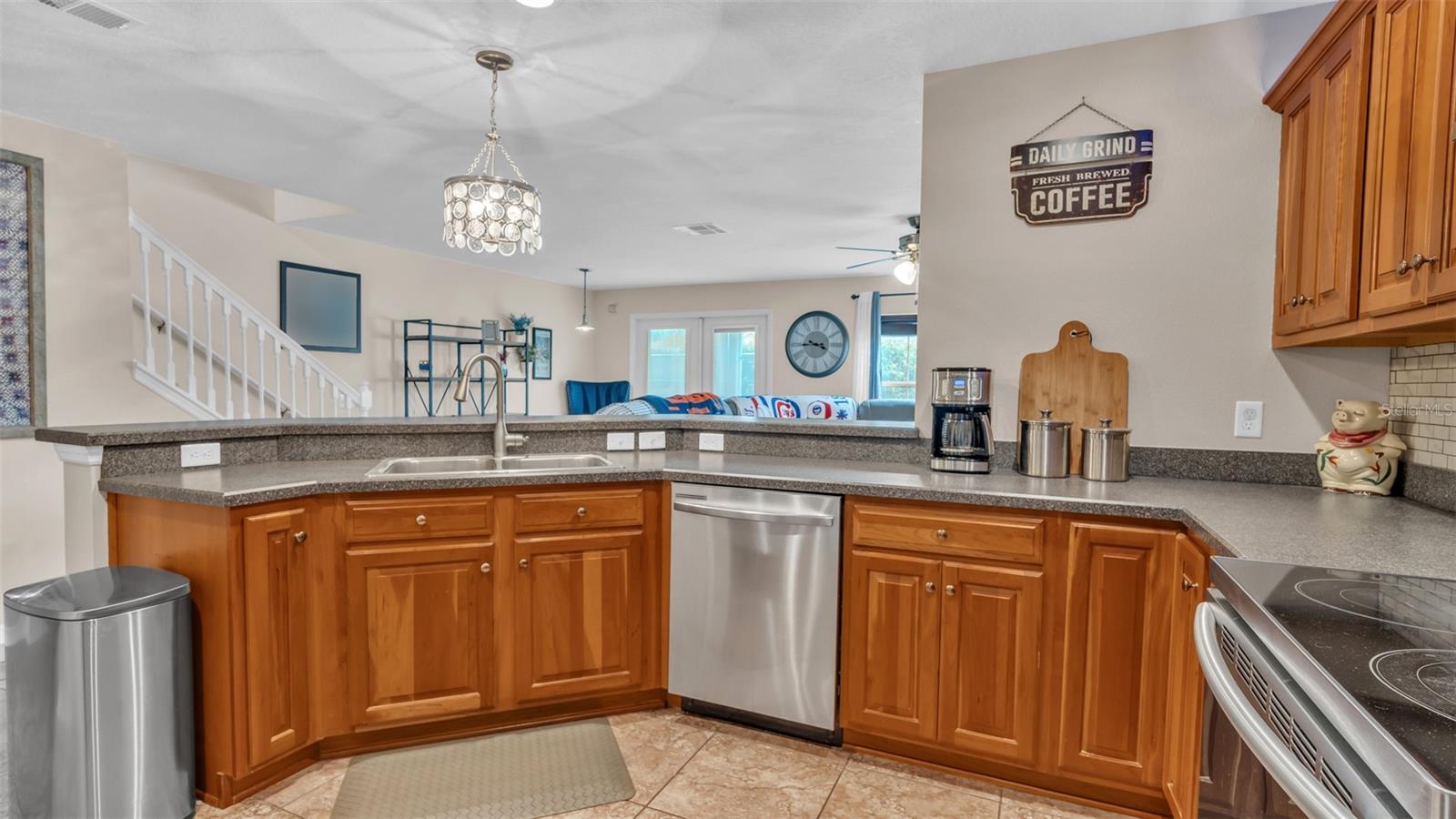 2523 WHITE SAND LN, CLEARWATER, FL — photo 9