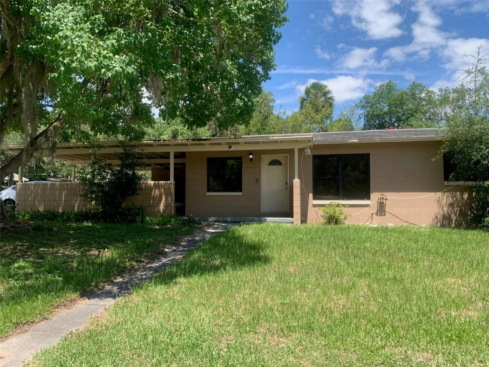 1406 PEMBROOK DR, LEESBURG, FL — photo 2