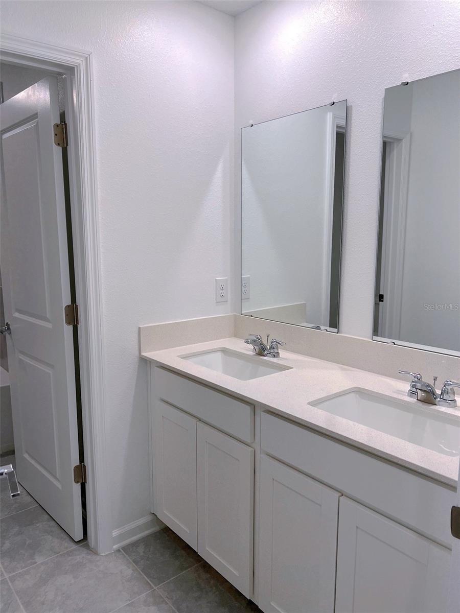 352 LOCH CT, DAVENPORT, FL — photo 21