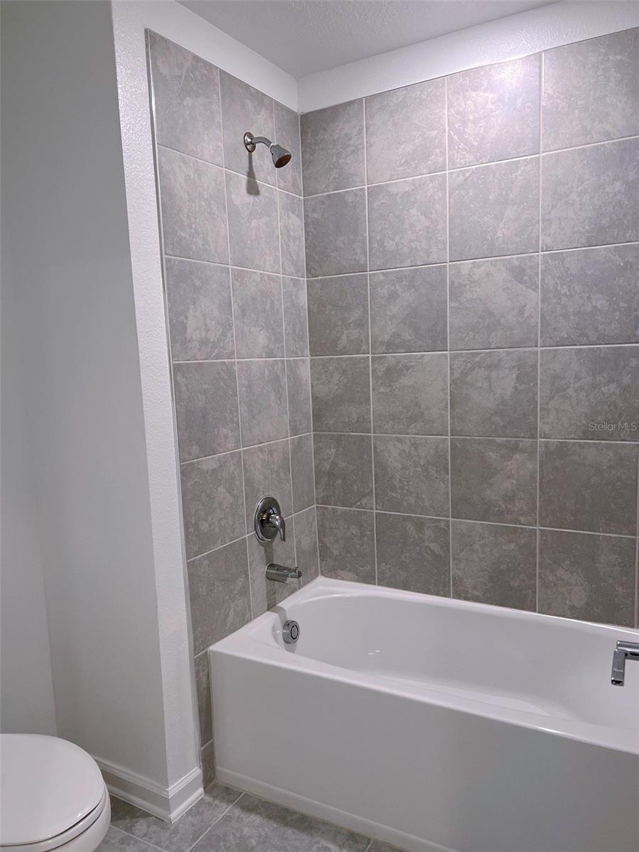 352 LOCH CT, DAVENPORT, FL — photo 22