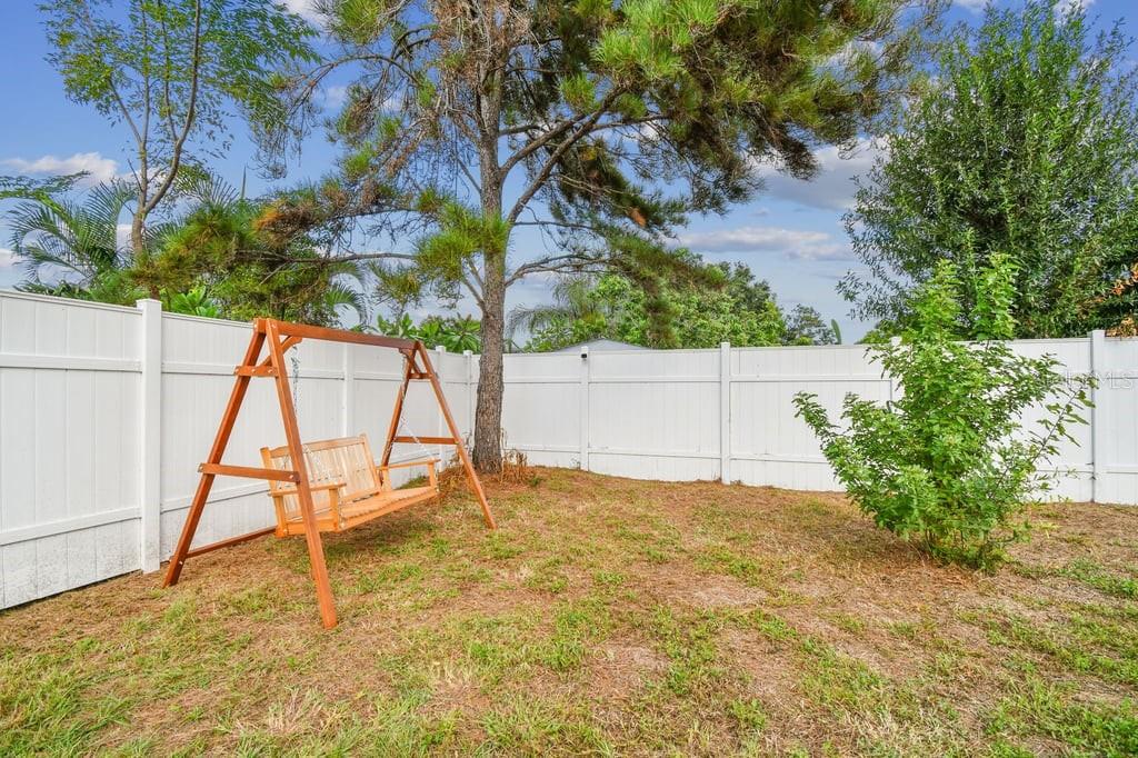 6551 S WEST SHORE CIR, TAMPA, FL — photo 38