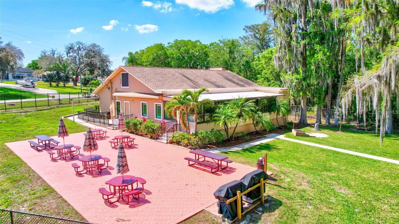 999 GILLESPIE DR, PALM HARBOR, FL — photo 35