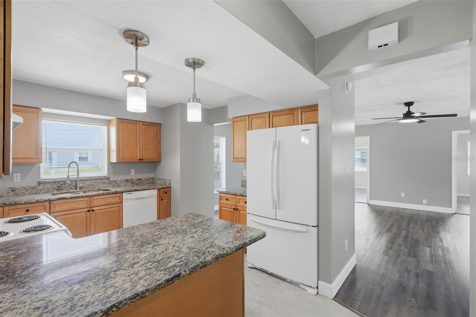 2852 ENGLISH DR, DELTONA, FL — photo 9