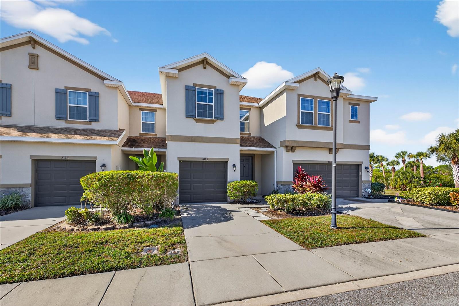 8128 MUDDY PINES PL, TAMPA, FL — photo 2