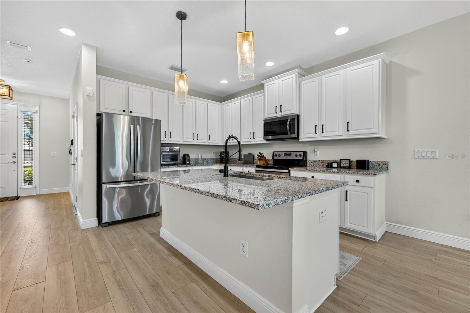 8128 MUDDY PINES PL, TAMPA, FL — photo 9