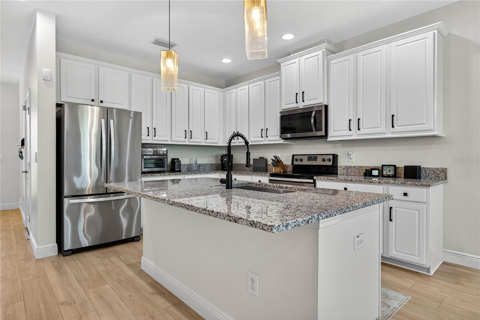 8128 MUDDY PINES PL, TAMPA, FL — photo 12