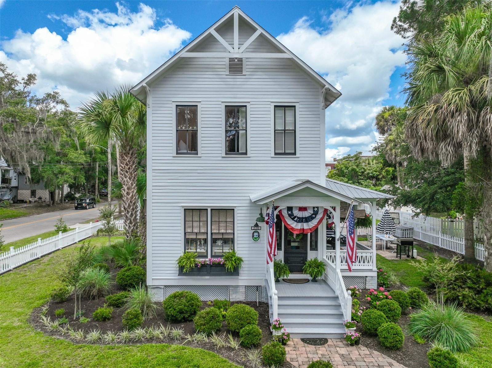 220 S 4TH ST, PALATKA, FL