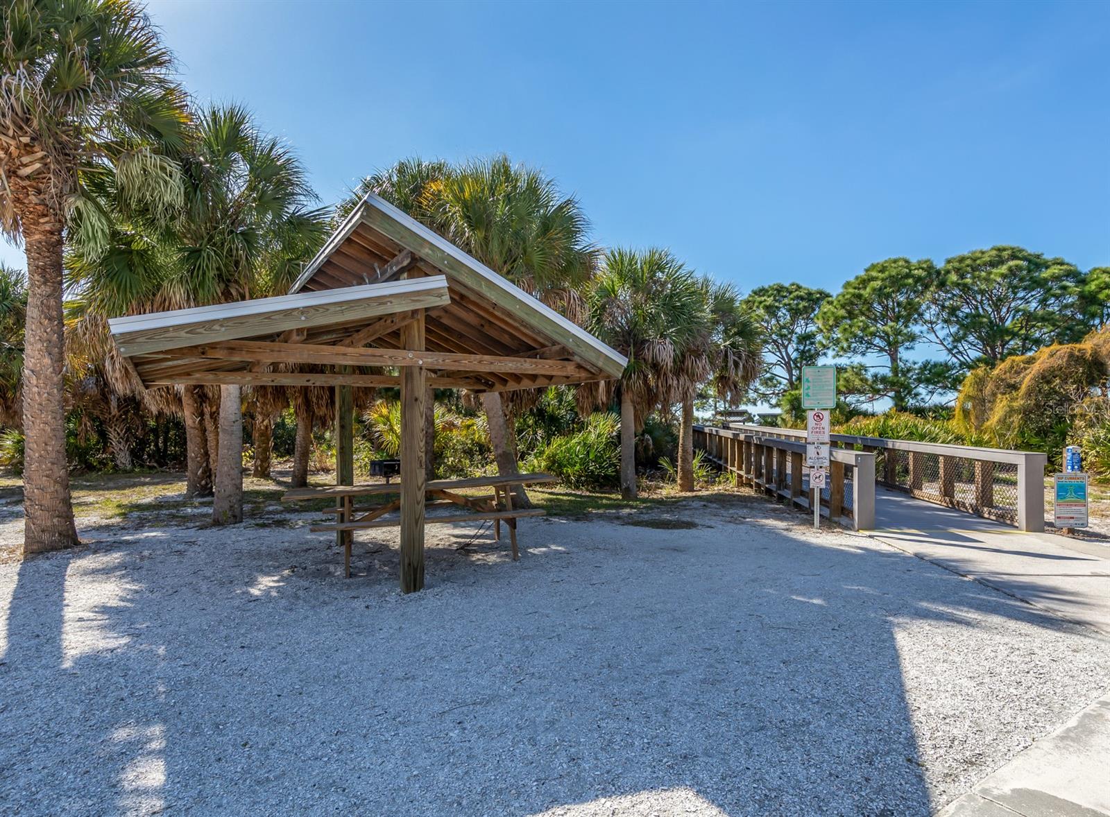 217 AIRPORT AVE W #216, VENICE, FL — photo 31