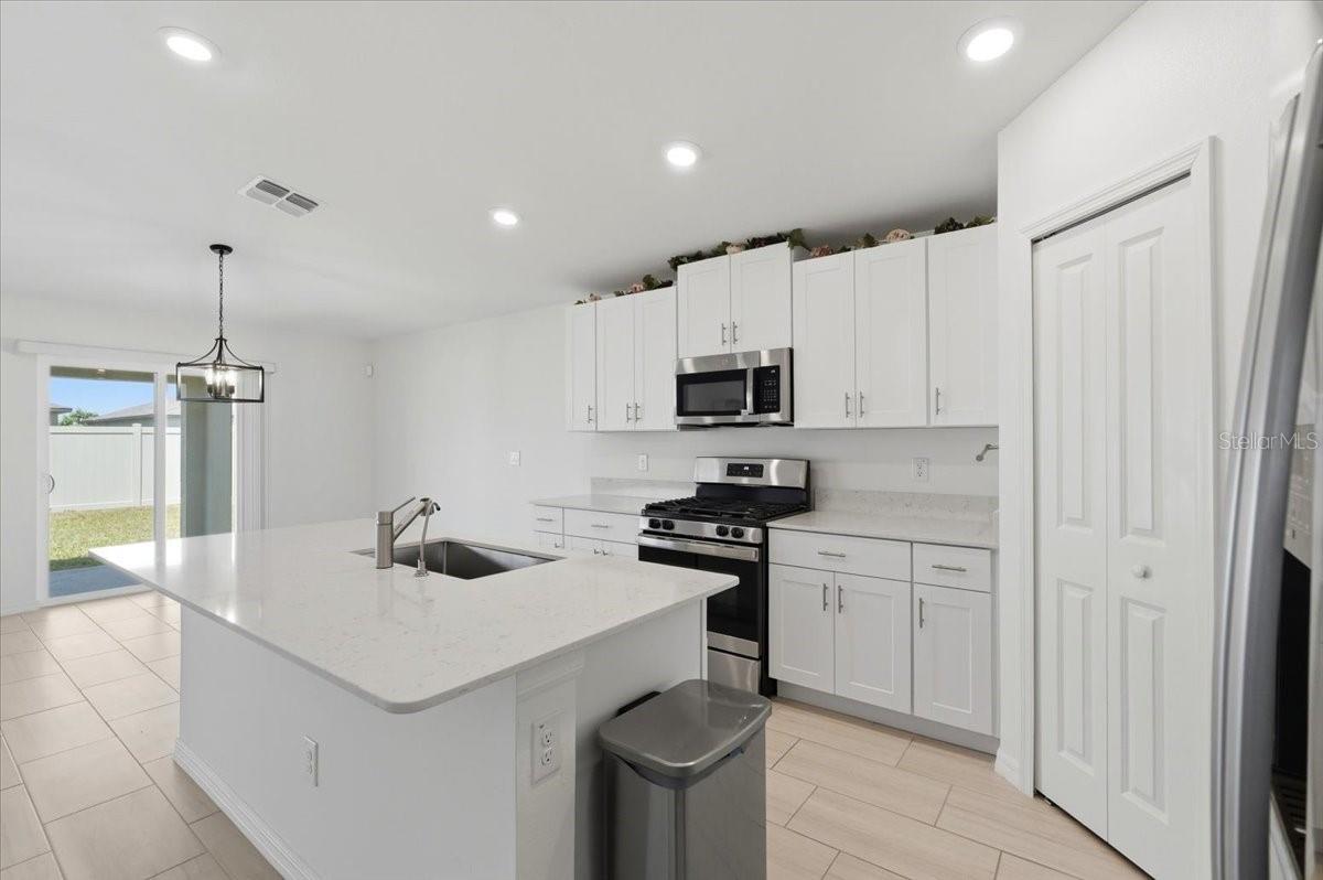 35029 BRACKETT BND, ZEPHYRHILLS, FL — photo 18