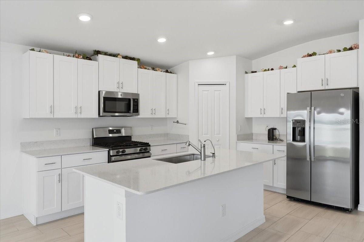 35029 BRACKETT BND, ZEPHYRHILLS, FL — photo 19
