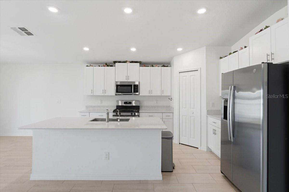 35029 BRACKETT BND, ZEPHYRHILLS, FL — photo 20