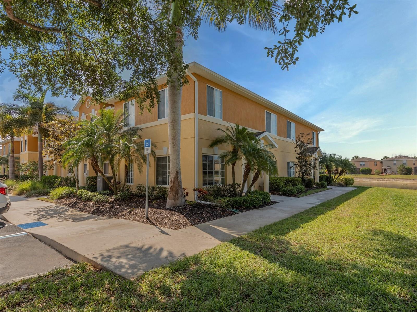 12905 TIGERS EYE DR, VENICE, FL — photo 4
