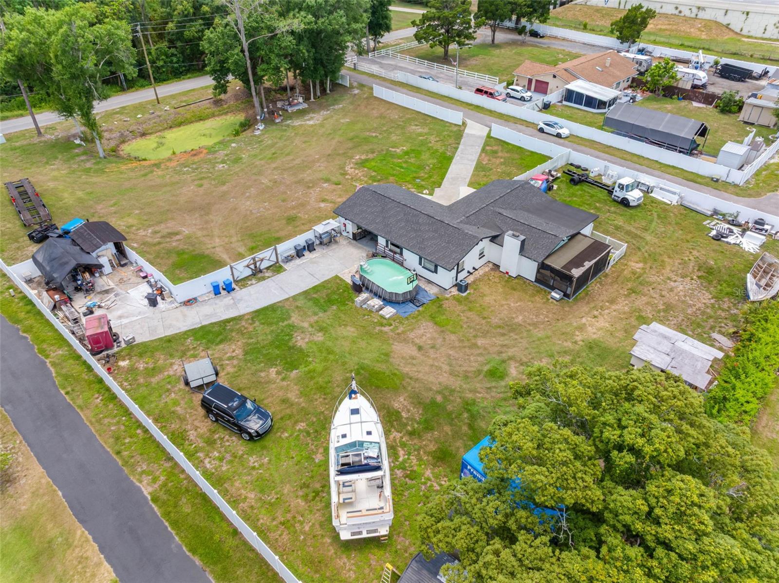 5515 LAKE LE CLARE RD, LUTZ, FL — photo 45