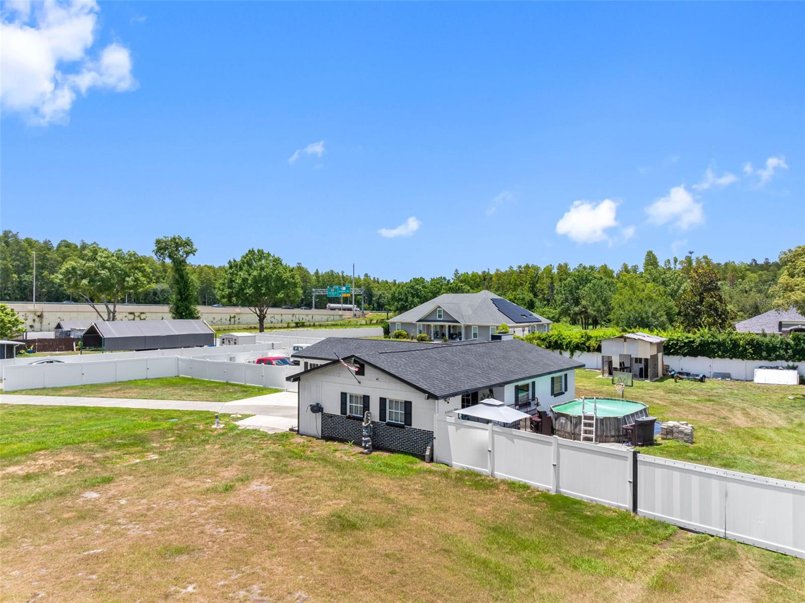 5515 LAKE LE CLARE RD, LUTZ, FL — photo 48