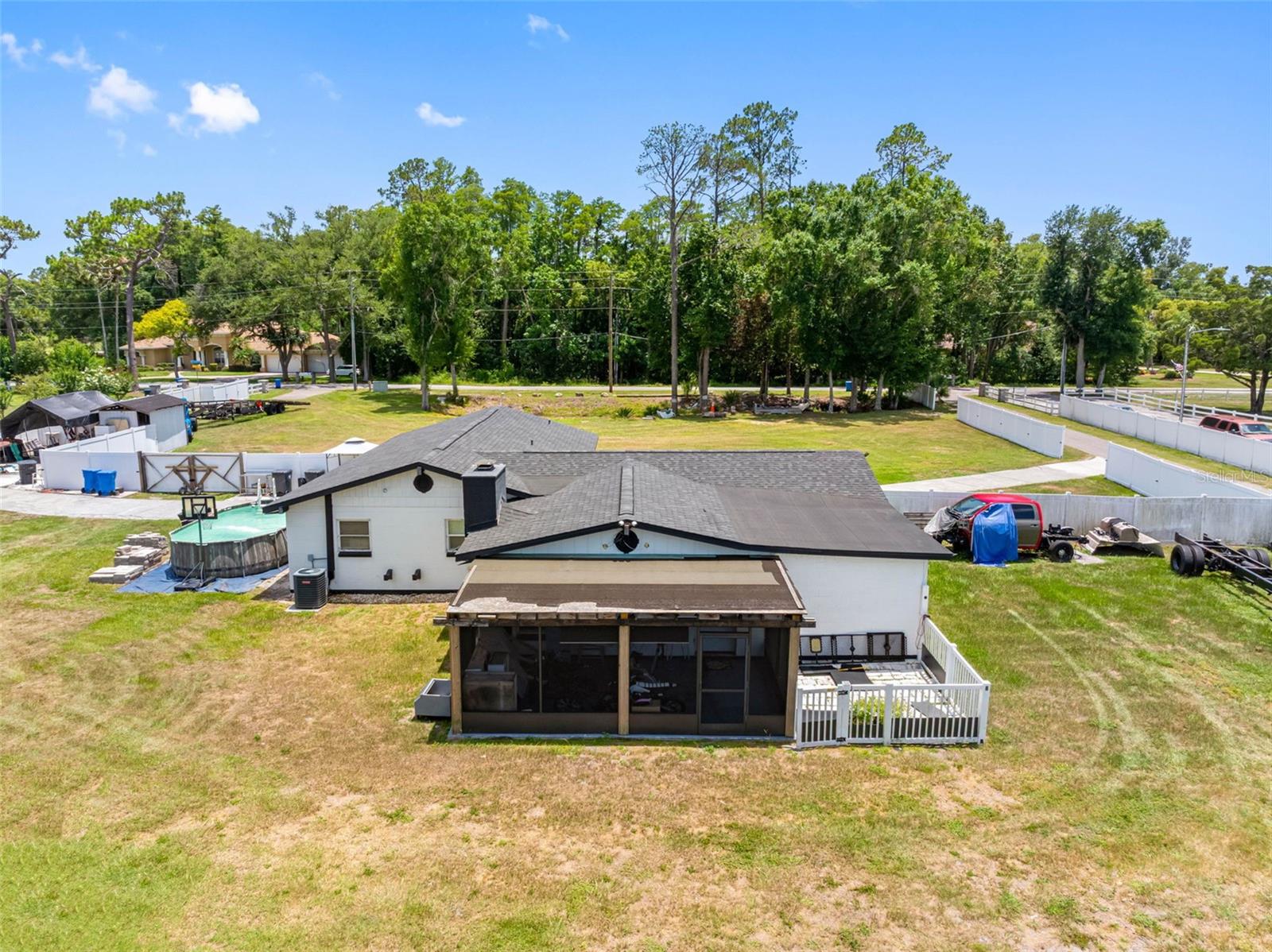 5515 LAKE LE CLARE RD, LUTZ, FL — photo 49