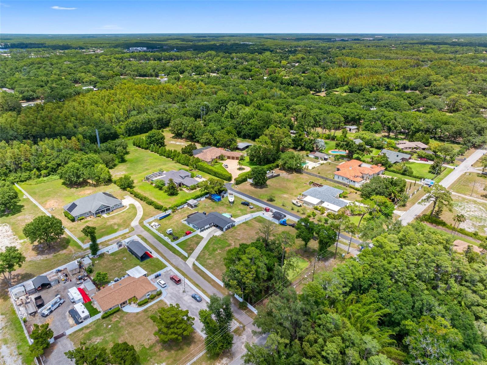 5515 LAKE LE CLARE RD, LUTZ, FL — photo 58
