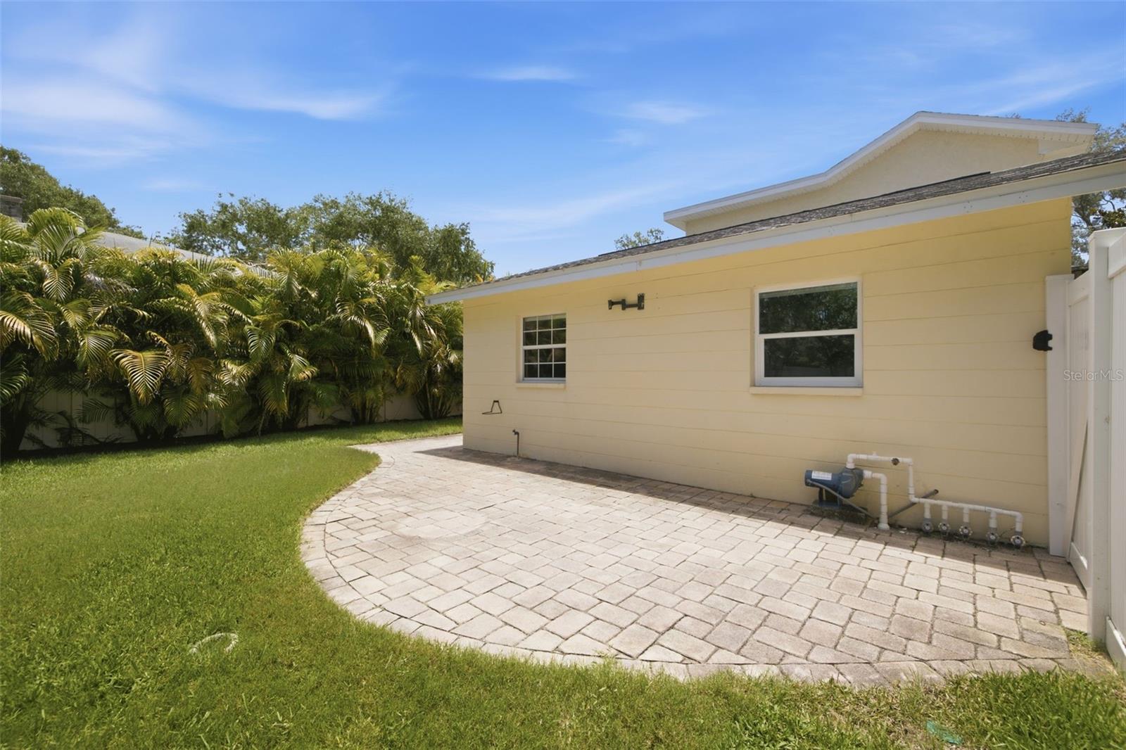 1470 28TH AVE N, ST PETERSBURG, FL — photo 31