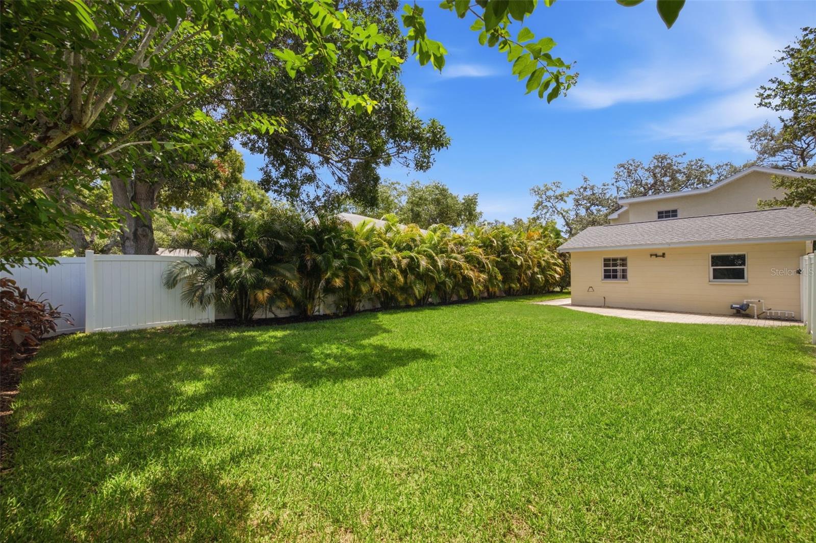 1470 28TH AVE N, ST PETERSBURG, FL — photo 35