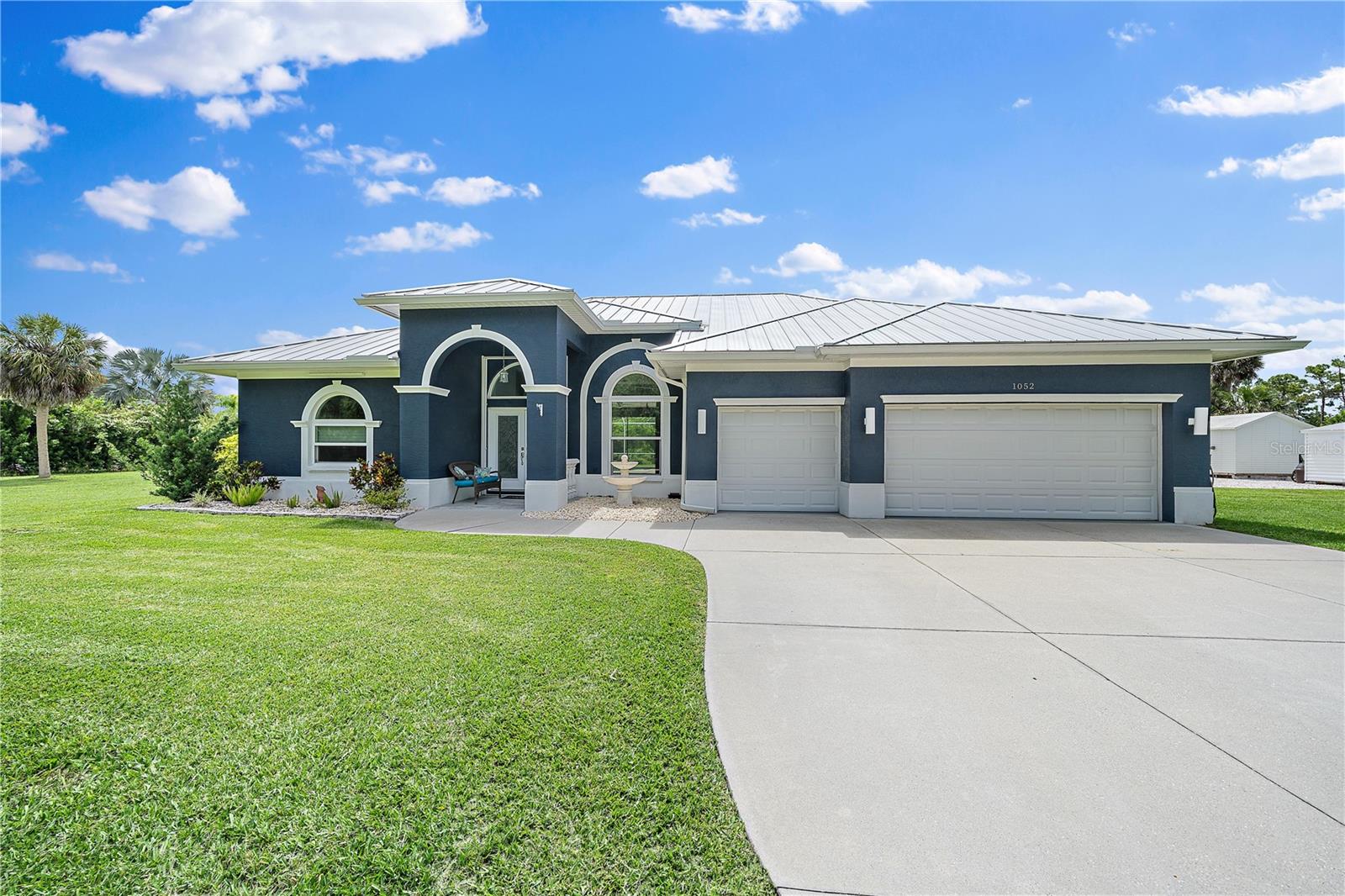 1052 EPPINGER DR, PORT CHARLOTTE, FL