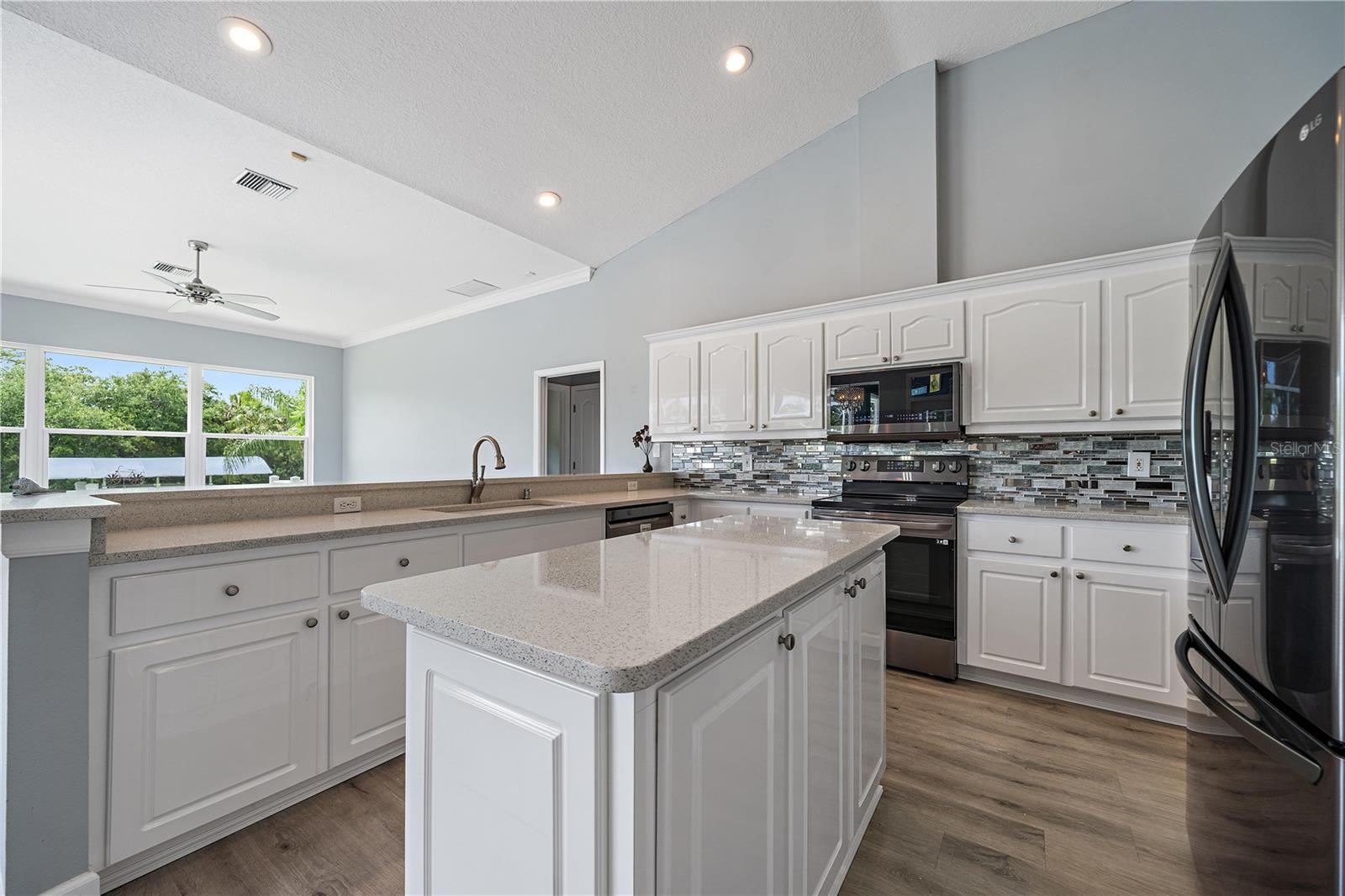 1052 EPPINGER DR, PORT CHARLOTTE, FL — photo 25
