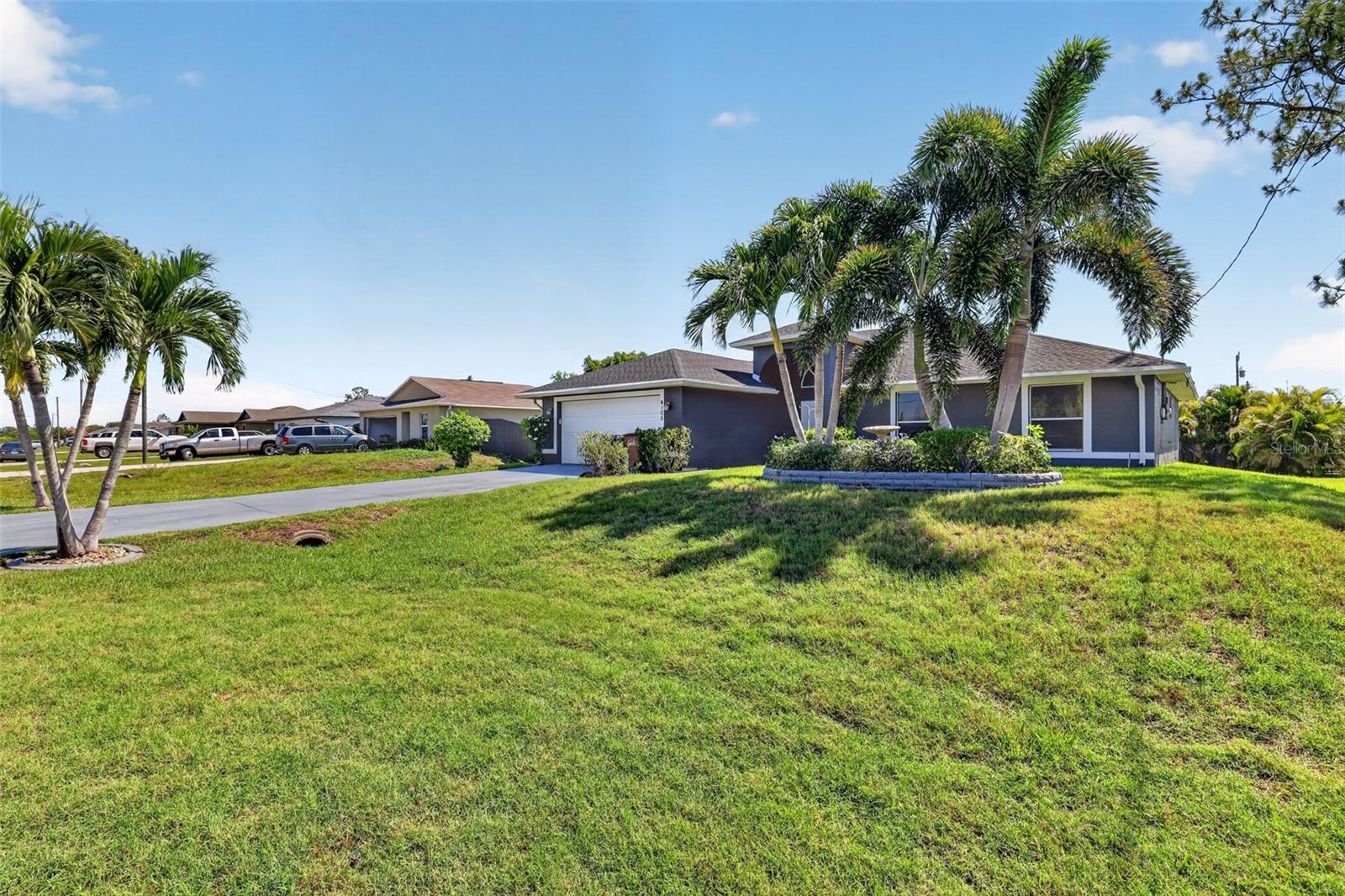 4105 NE 20TH PL, CAPE CORAL, FL — photo 2