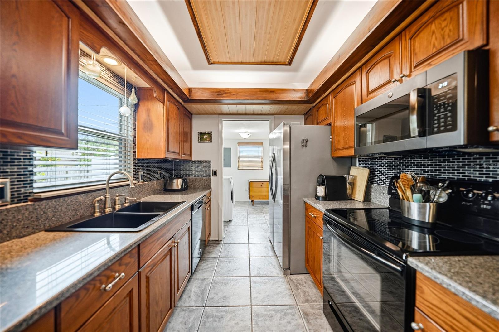 2631 FIESTA DR, VENICE, FL — photo 12