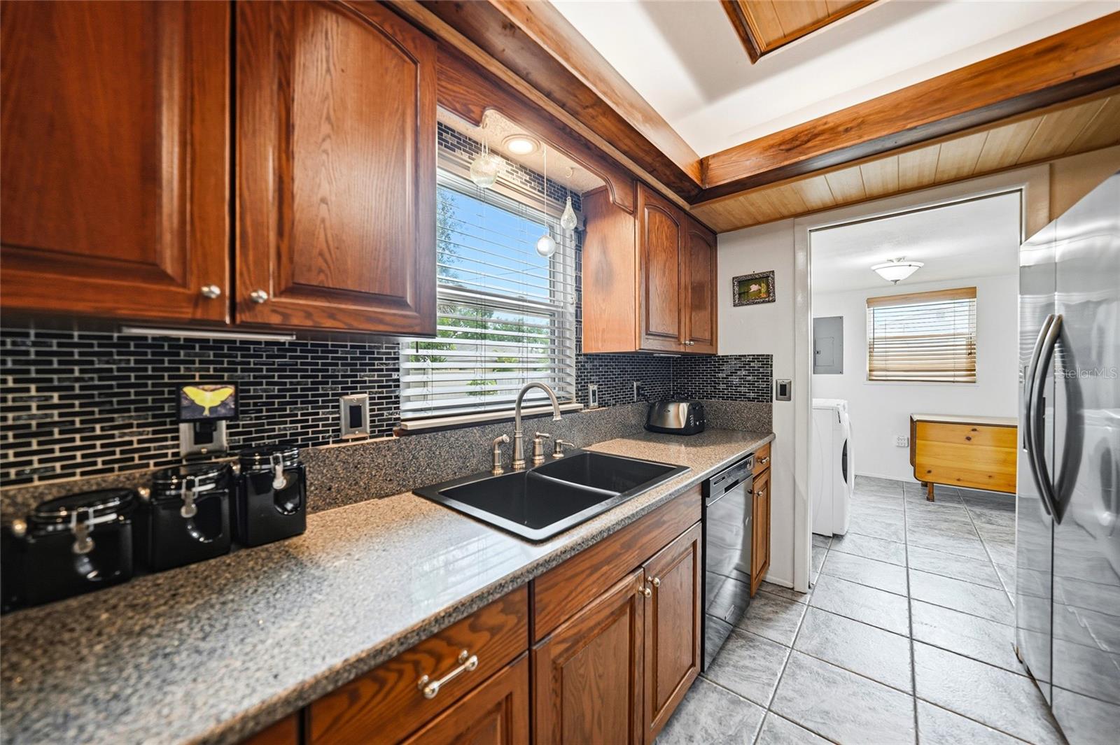 2631 FIESTA DR, VENICE, FL — photo 15
