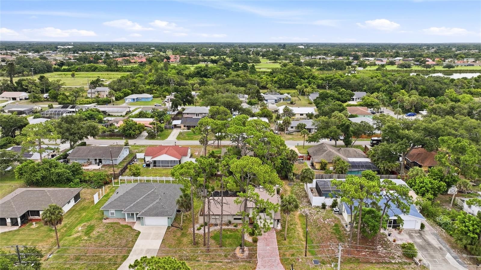 2631 FIESTA DR, VENICE, FL — photo 44