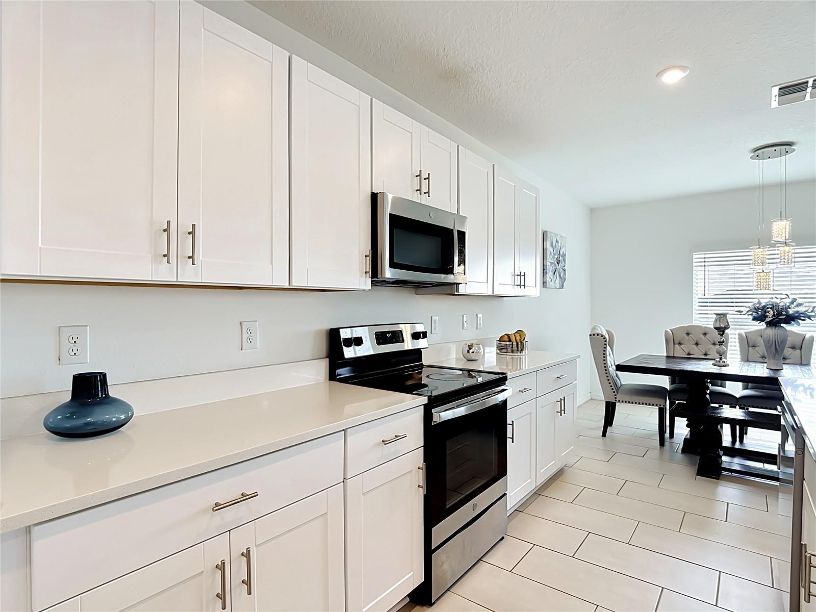 246 ZIRCON RD, KISSIMMEE, FL — photo 9