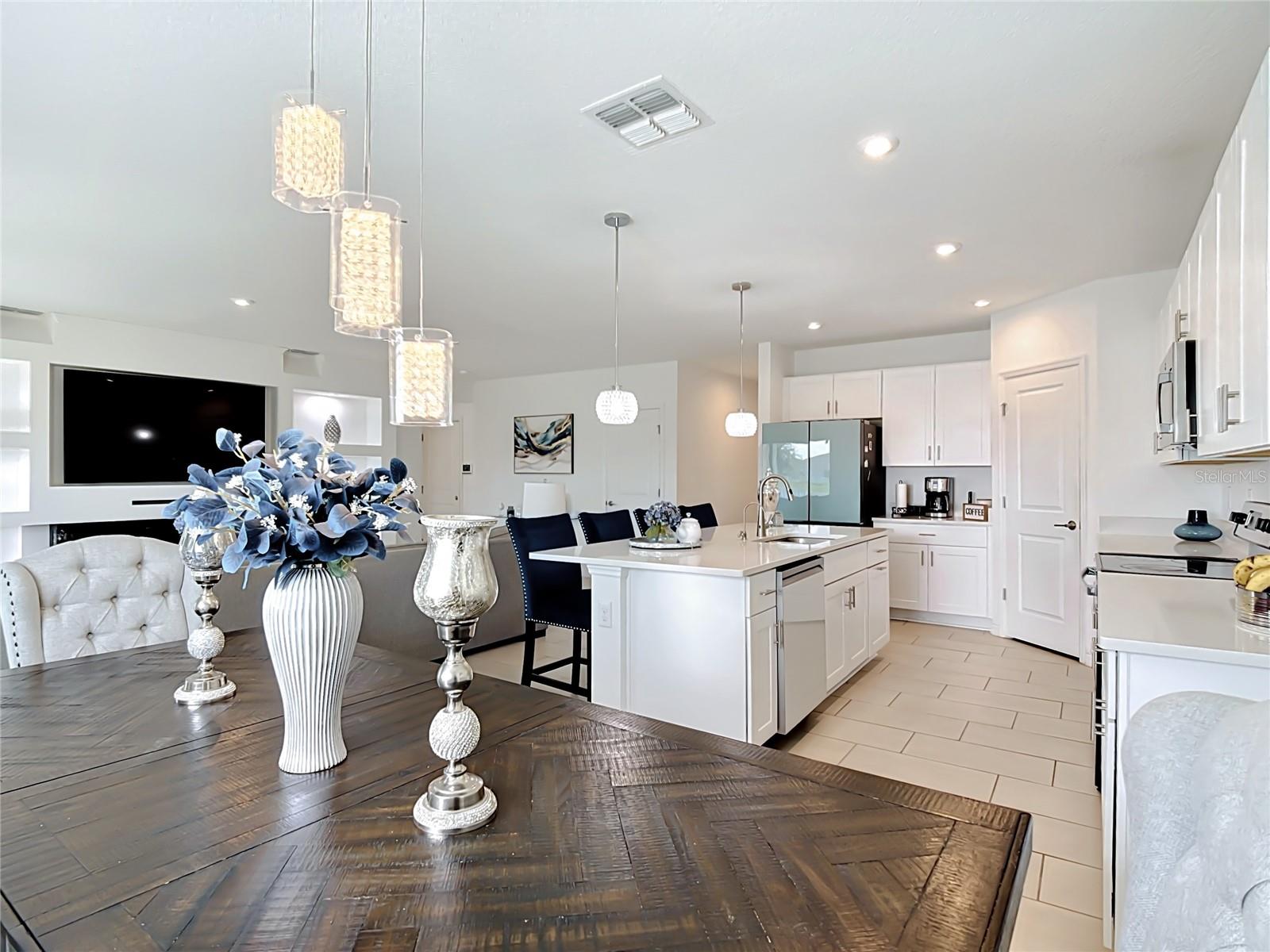 246 ZIRCON RD, KISSIMMEE, FL — photo 11