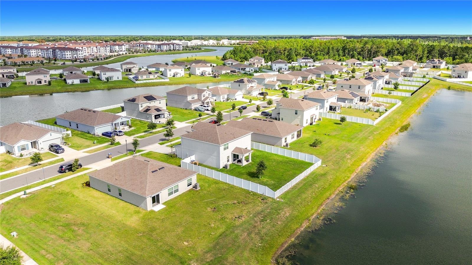 246 ZIRCON RD, KISSIMMEE, FL — photo 57