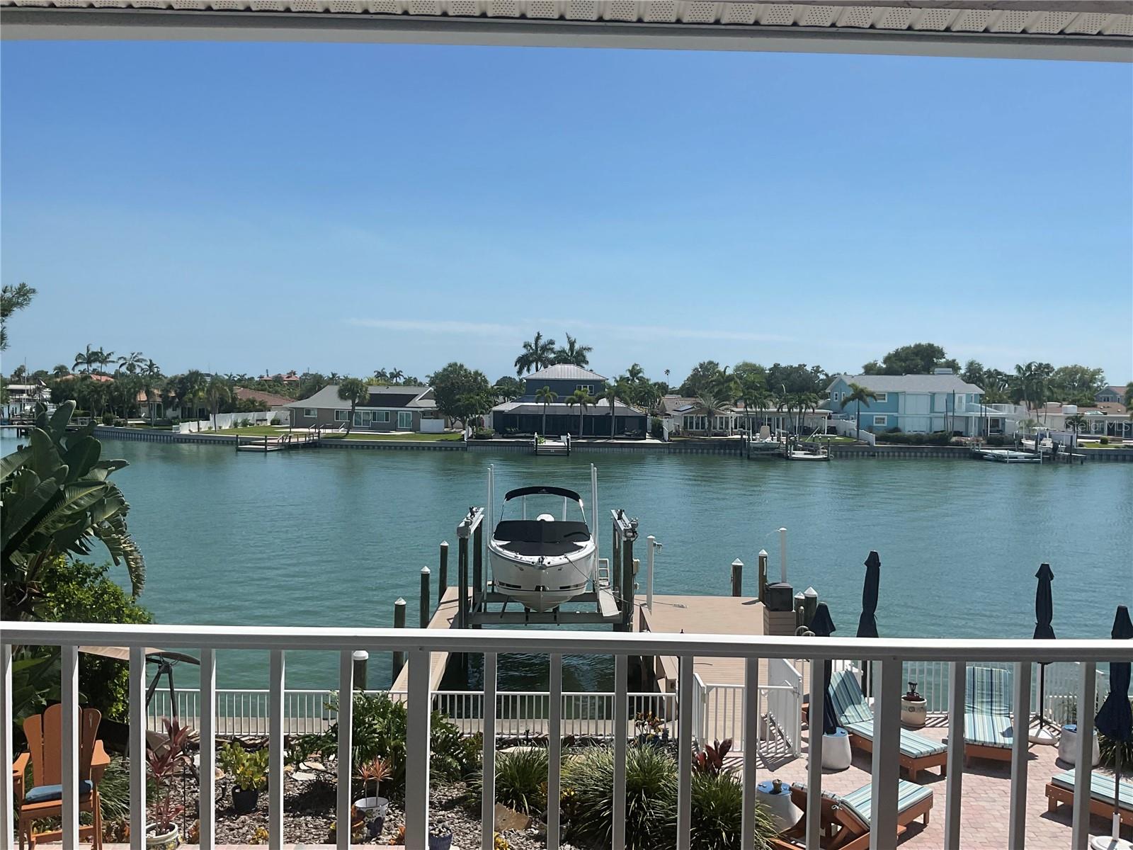 311 S ISLE DR, ST PETE BEACH, FL — photo 41