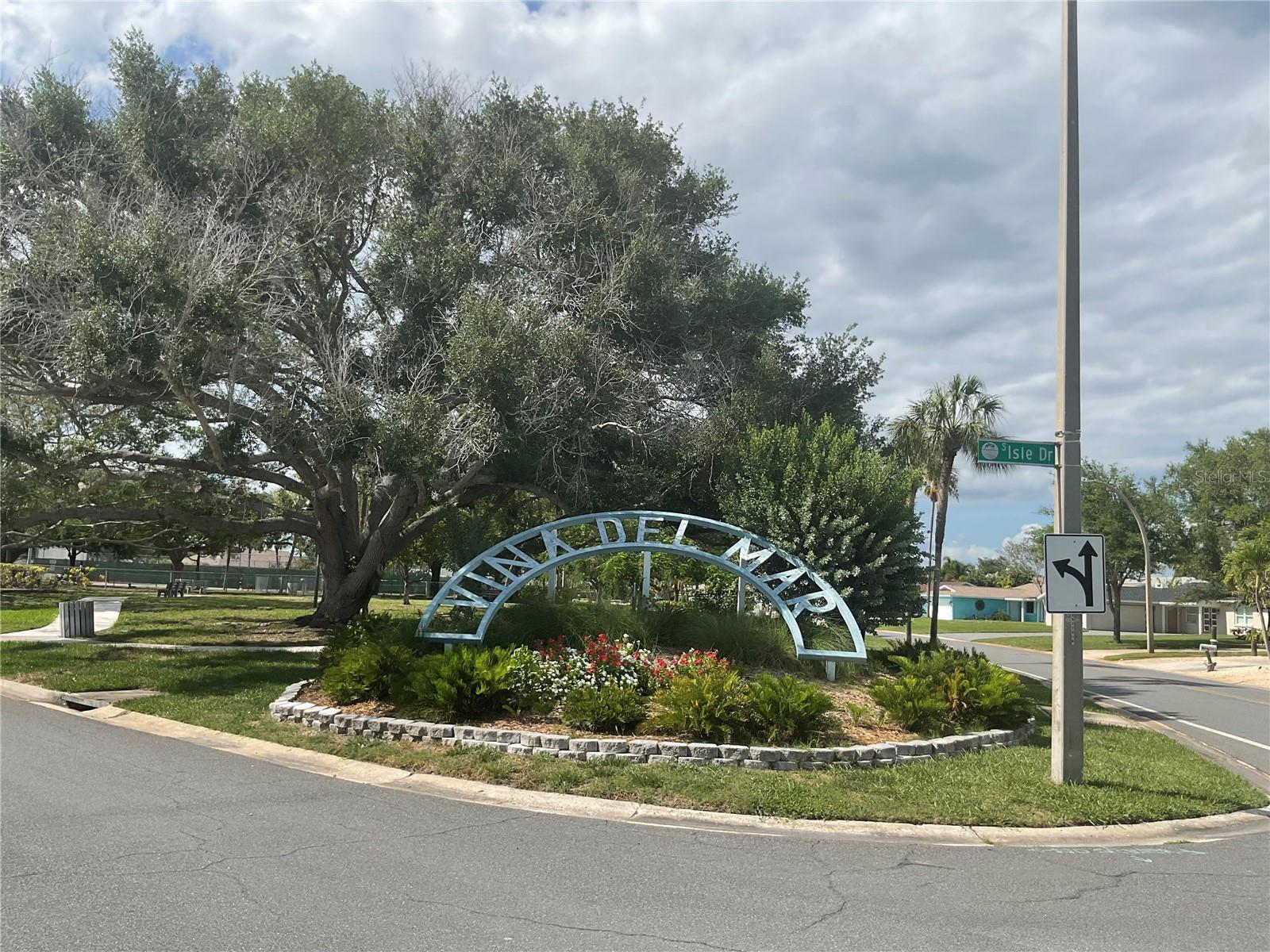 311 S ISLE DR, ST PETE BEACH, FL — photo 89