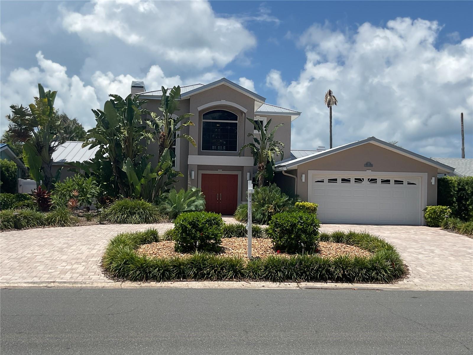 311 S ISLE DR, ST PETE BEACH, FL — photo 90