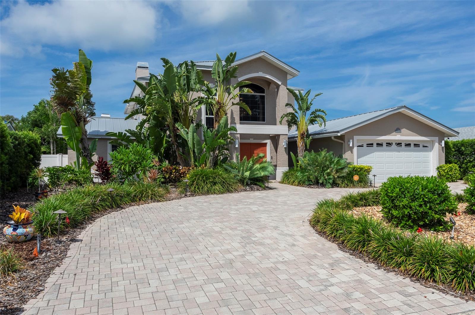 311 S ISLE DR, ST PETE BEACH, FL — photo 3