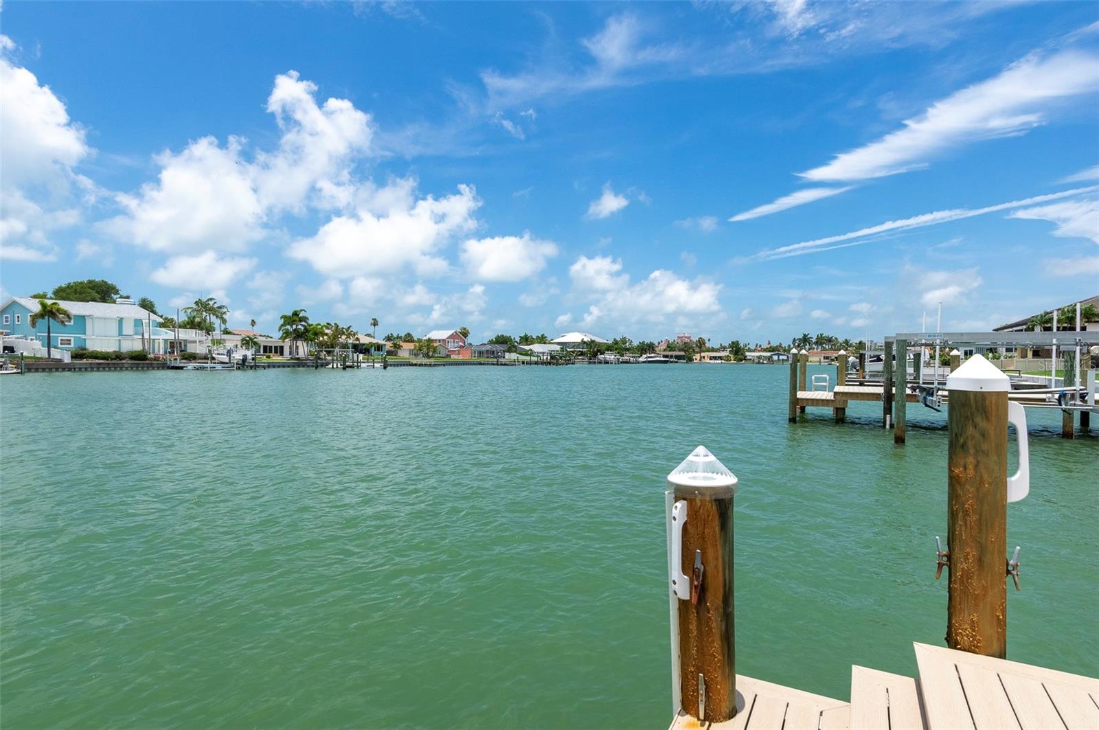 311 S ISLE DR, ST PETE BEACH, FL — photo 9