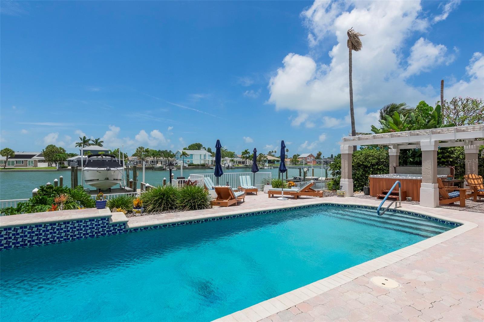 311 S ISLE DR, ST PETE BEACH, FL — photo 57