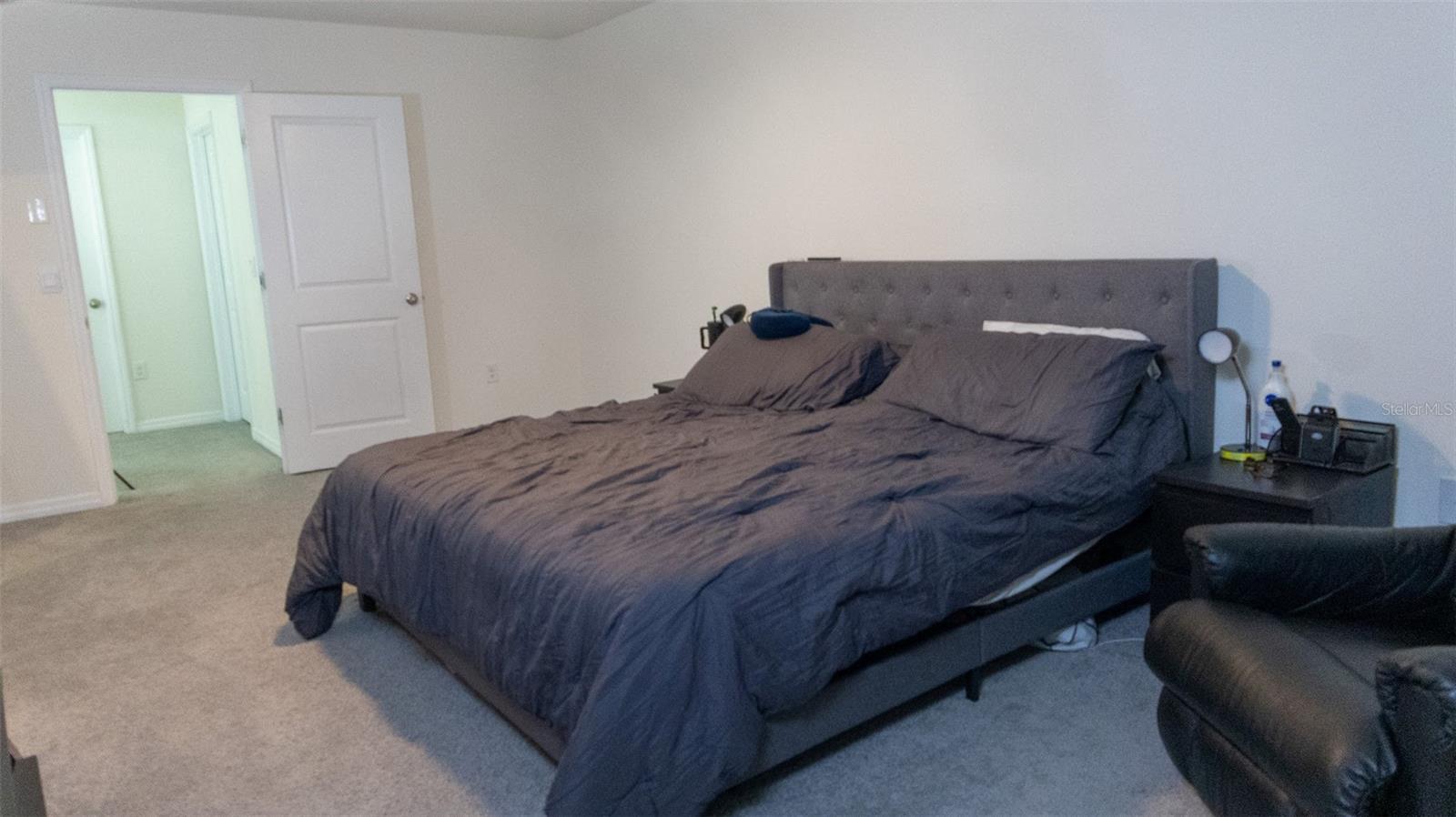 7819 SAIL CLOVER LN, ZEPHYRHILLS, FL — photo 15