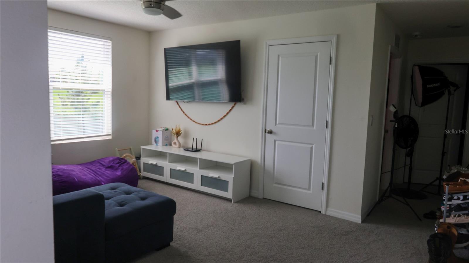 7819 SAIL CLOVER LN, ZEPHYRHILLS, FL — photo 32