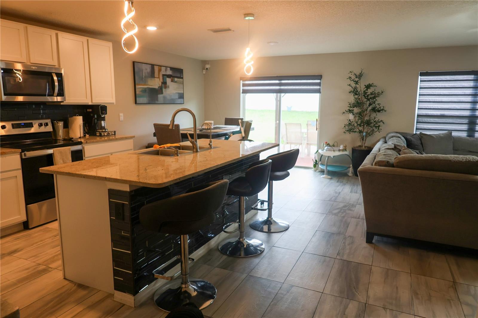 7819 SAIL CLOVER LN, ZEPHYRHILLS, FL — photo 52