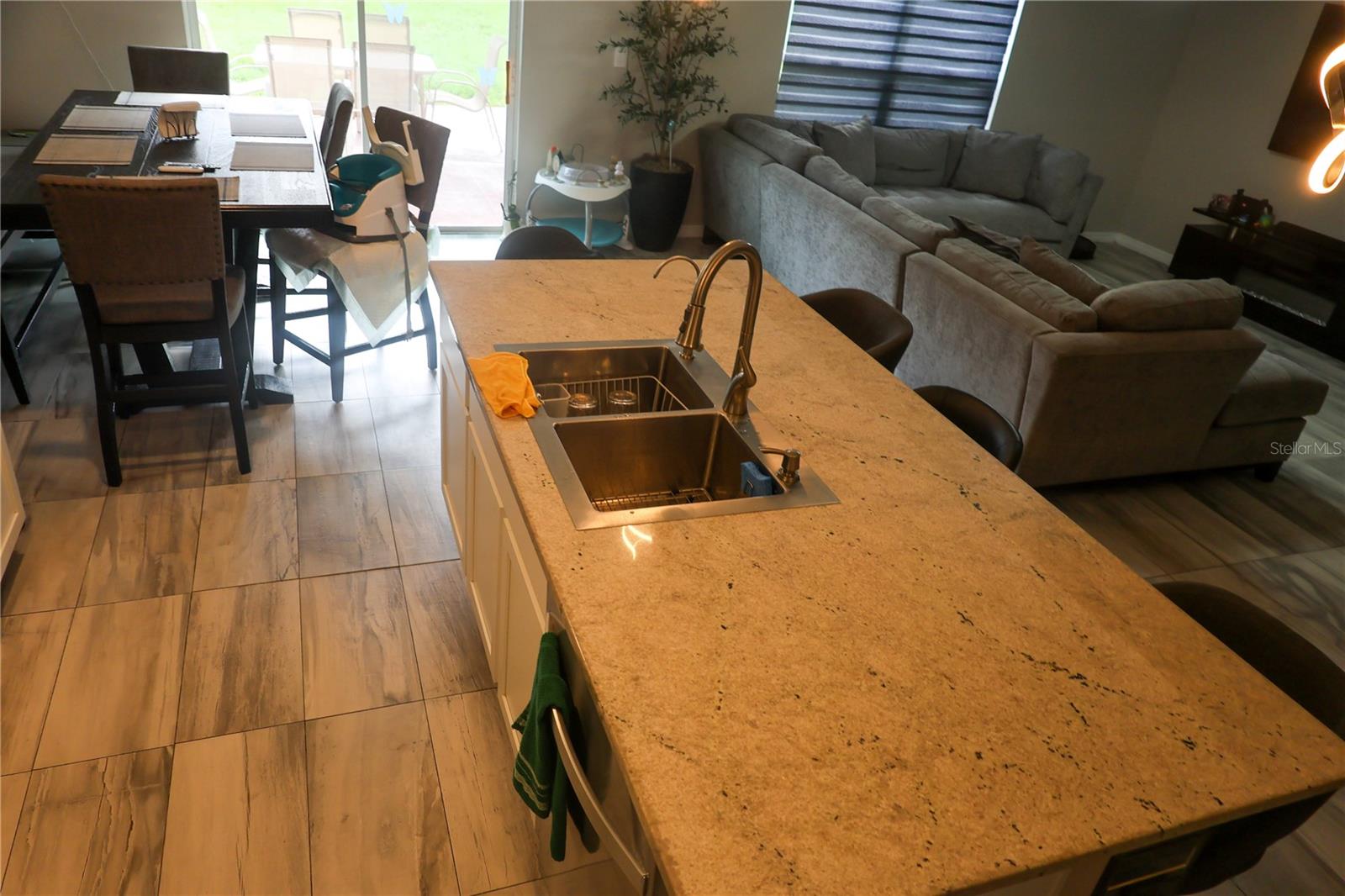 7819 SAIL CLOVER LN, ZEPHYRHILLS, FL — photo 64
