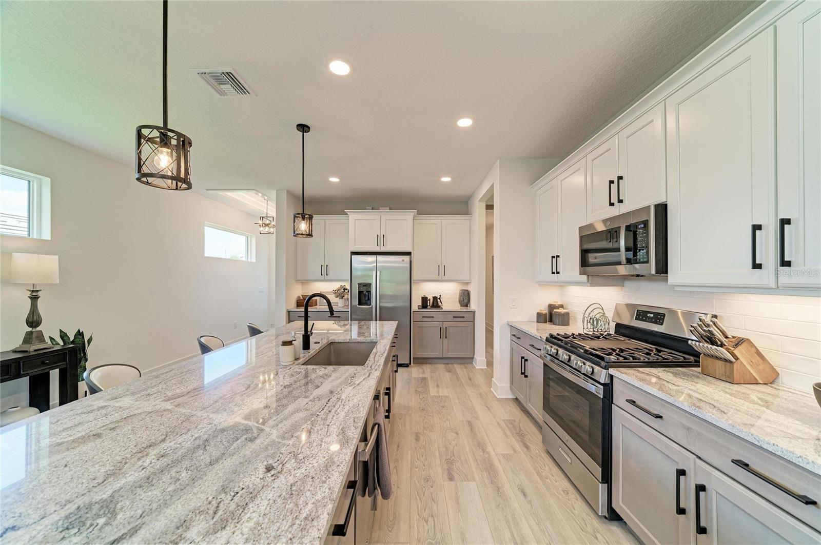 1047 WATERLINE CT, SARASOTA, FL — photo 17